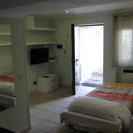 Relais Maria Luisa Locazione Turistica Di Simona Capaccio 3*